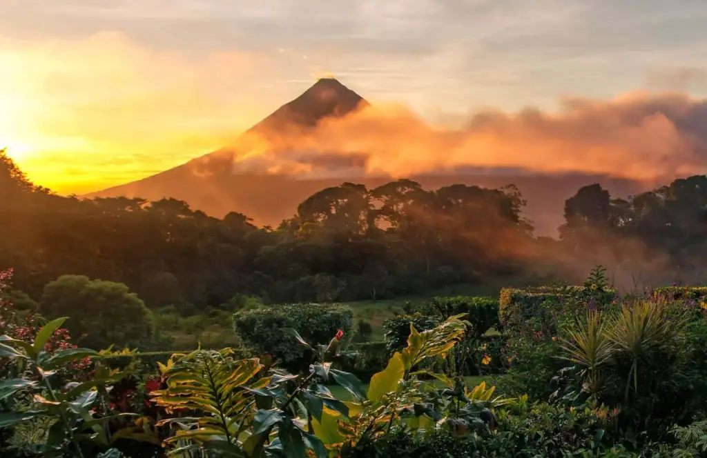 Volunteer Abroad Costa Rica 2026